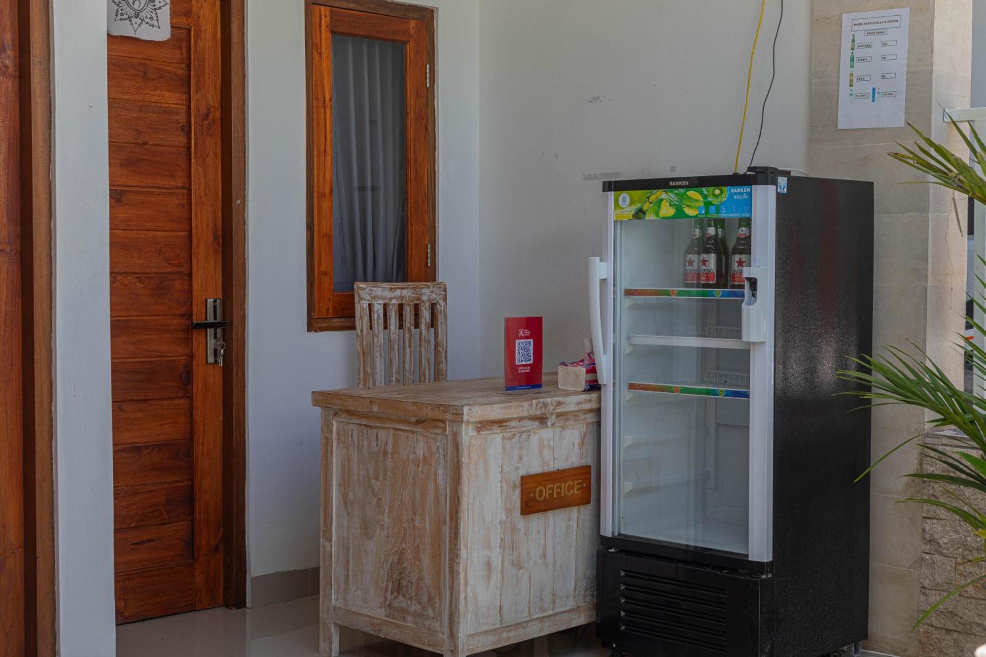 Seven Angels Villa And Hostel Toyapakeh ภายนอก รูปภาพ