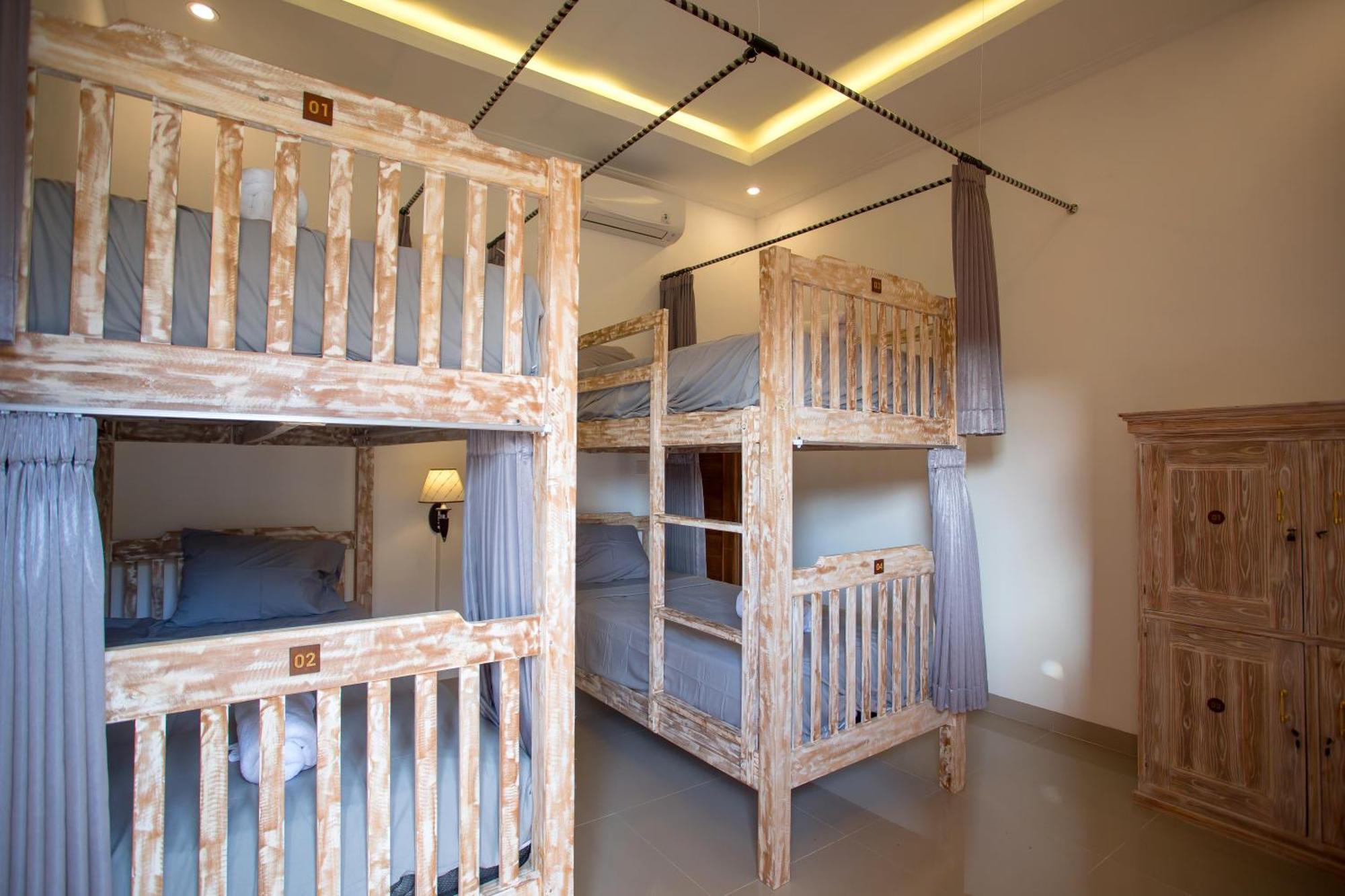 Seven Angels Villa And Hostel Toyapakeh ภายนอก รูปภาพ